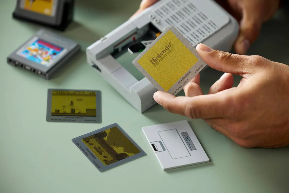 The Lego Game Boy includes three lenticular screen panels.